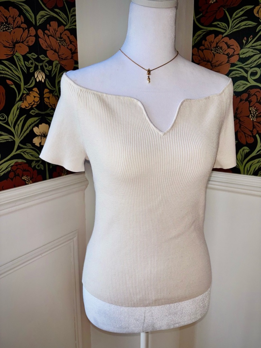 Ribbed V-Notch Bardot Top Quiet Luxury Old Money Balletcore - Picture 5 of 7